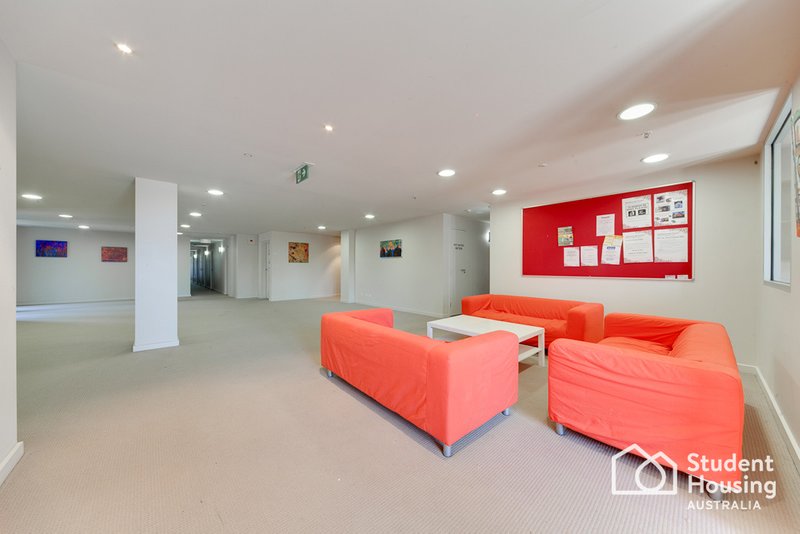 63/390 Burwood Highway, Burwood